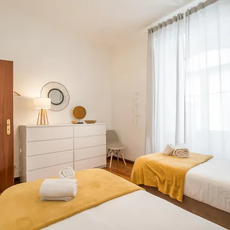 Apartament Shortstayflat Historic Downtown *